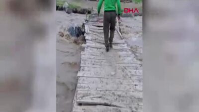 Van'ın Erciş ilçesinde sağanak nedeniyle