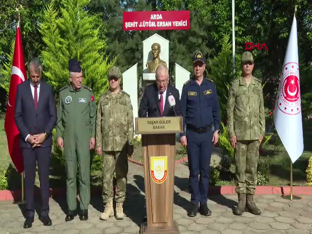 Milli Savunma Bakanı Yaşar
