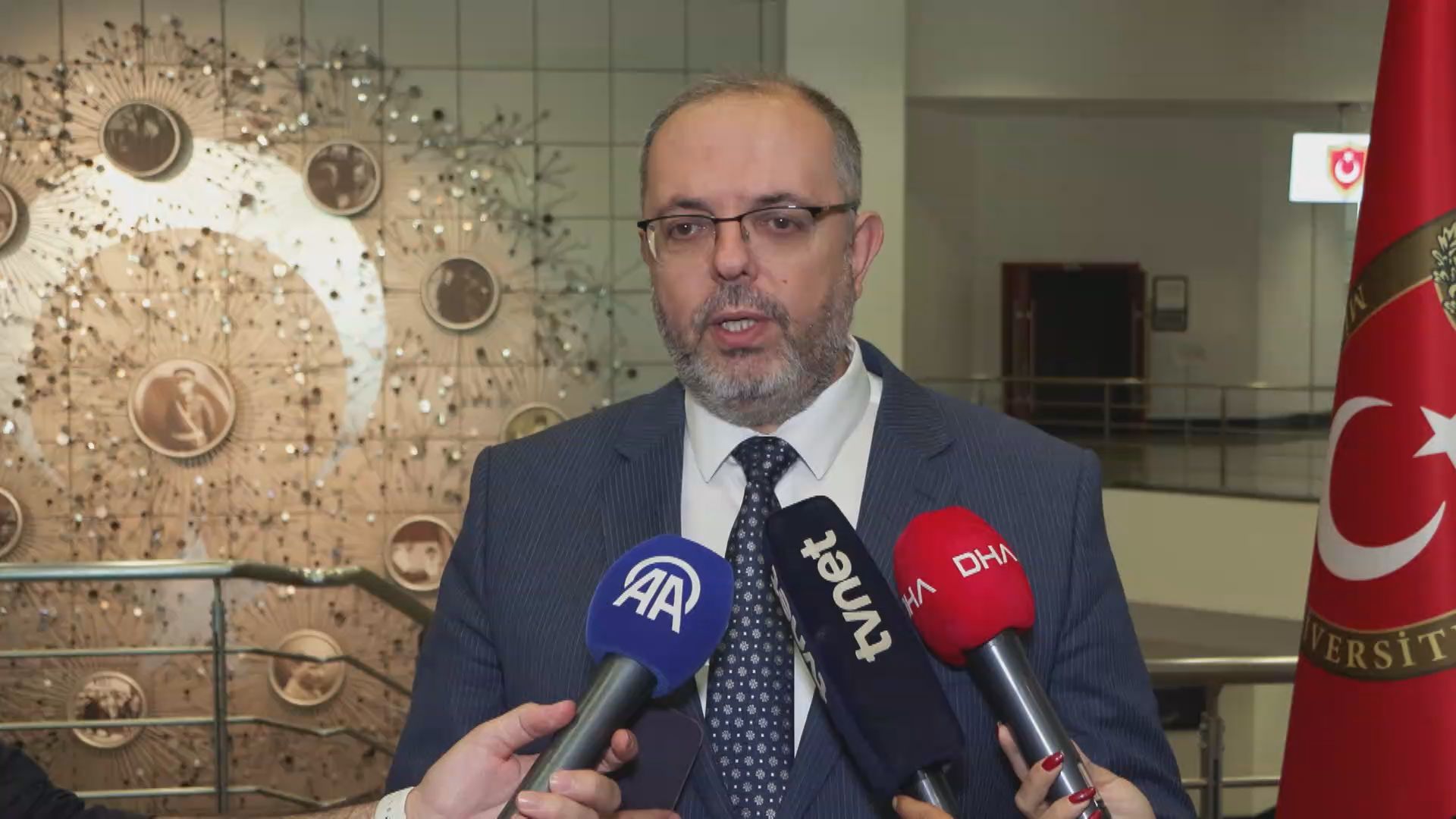 MSÜ Rektörü Prof. Dr. Erhan