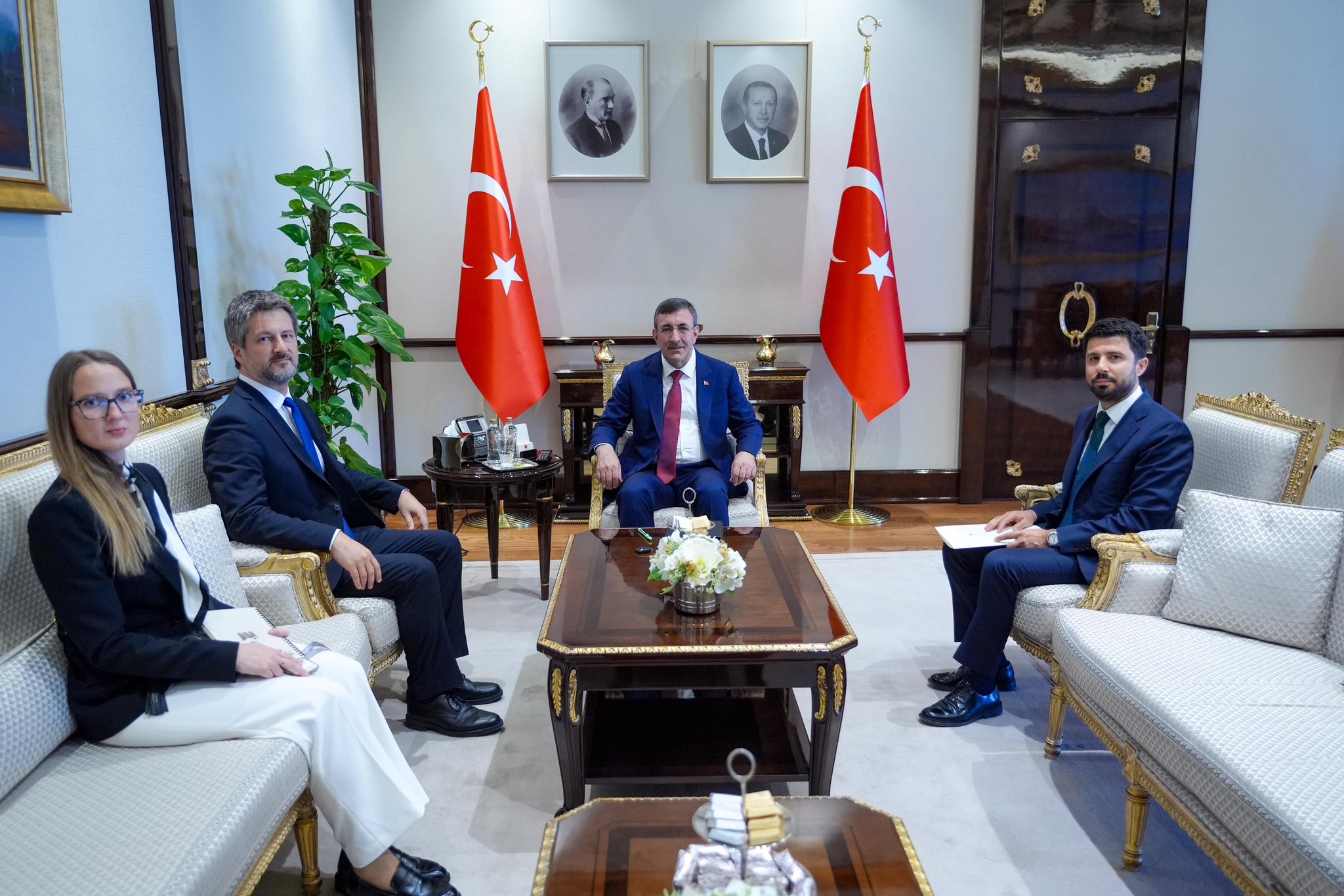 Cumhurbaşkanı Yardımcısı Cevdet Yılmaz, görev