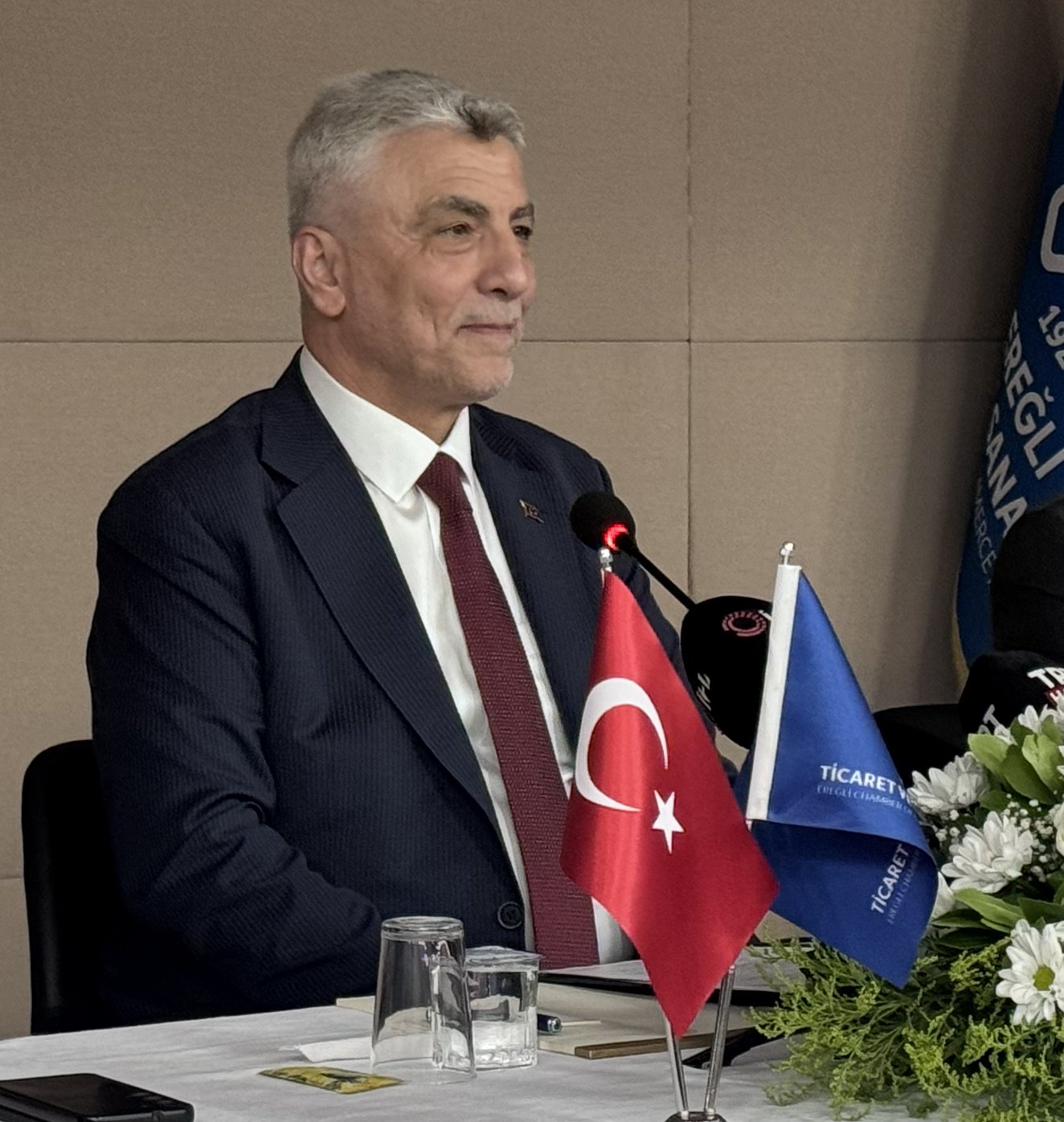 Ticaret Bakanı Ömer Bolat, bir
