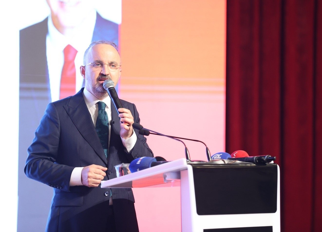 İçişleri Bakan Yardımcısı Bülent Turan,