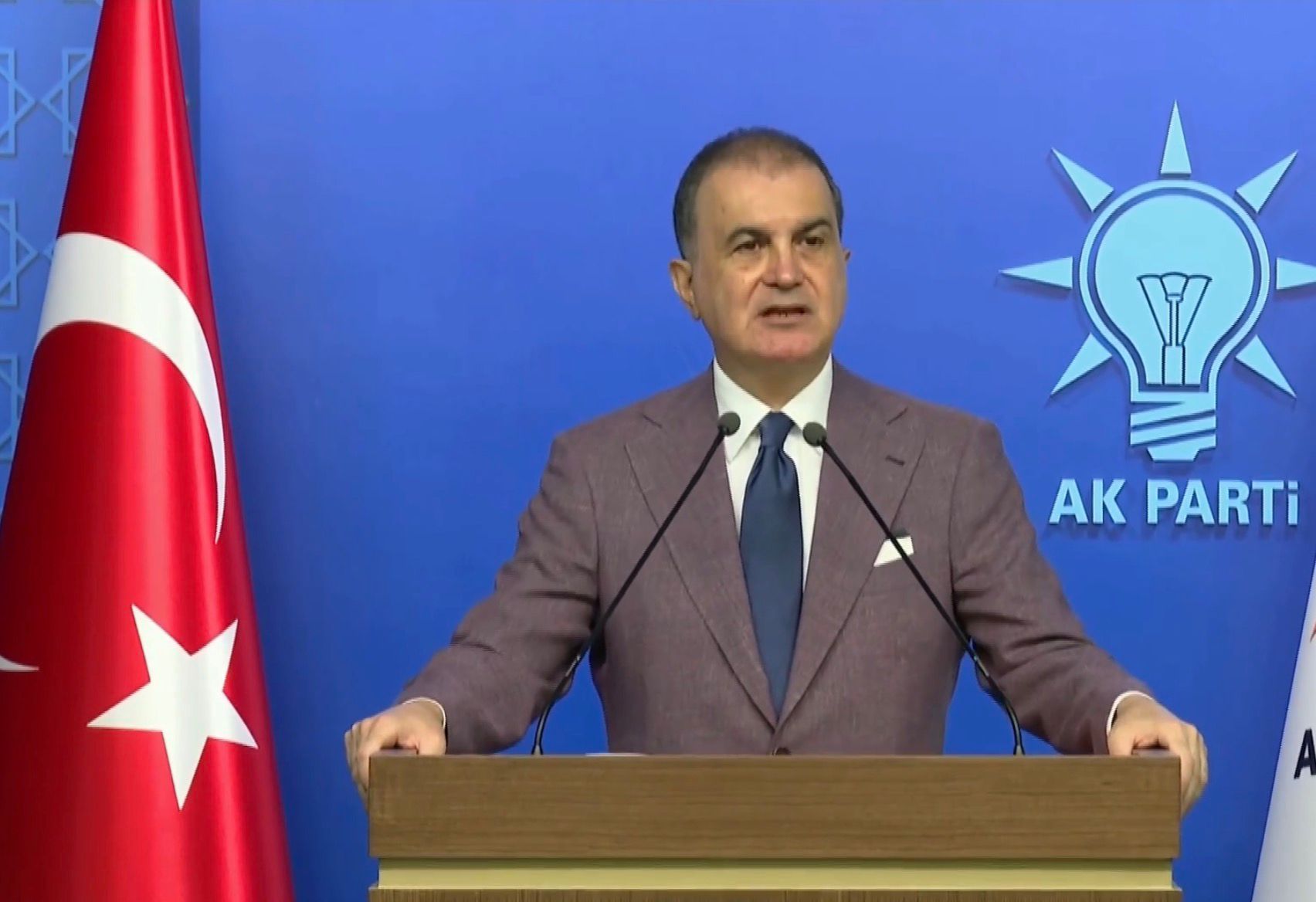 AK Parti Sözcüsü Ömer Çelik,