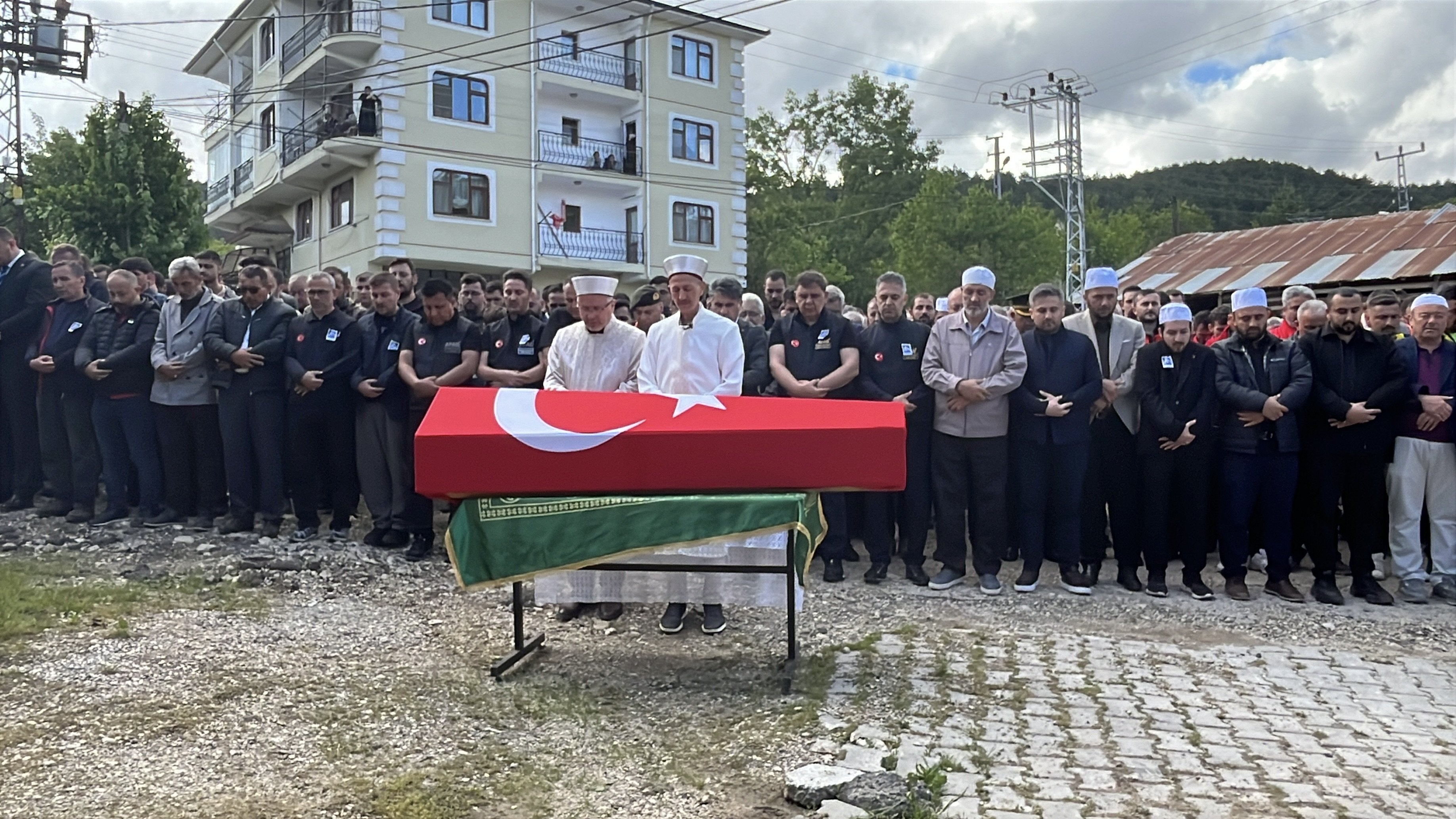 Rize’nin Çamlıhemşin ilçesinde Fırtına Deresi’nde