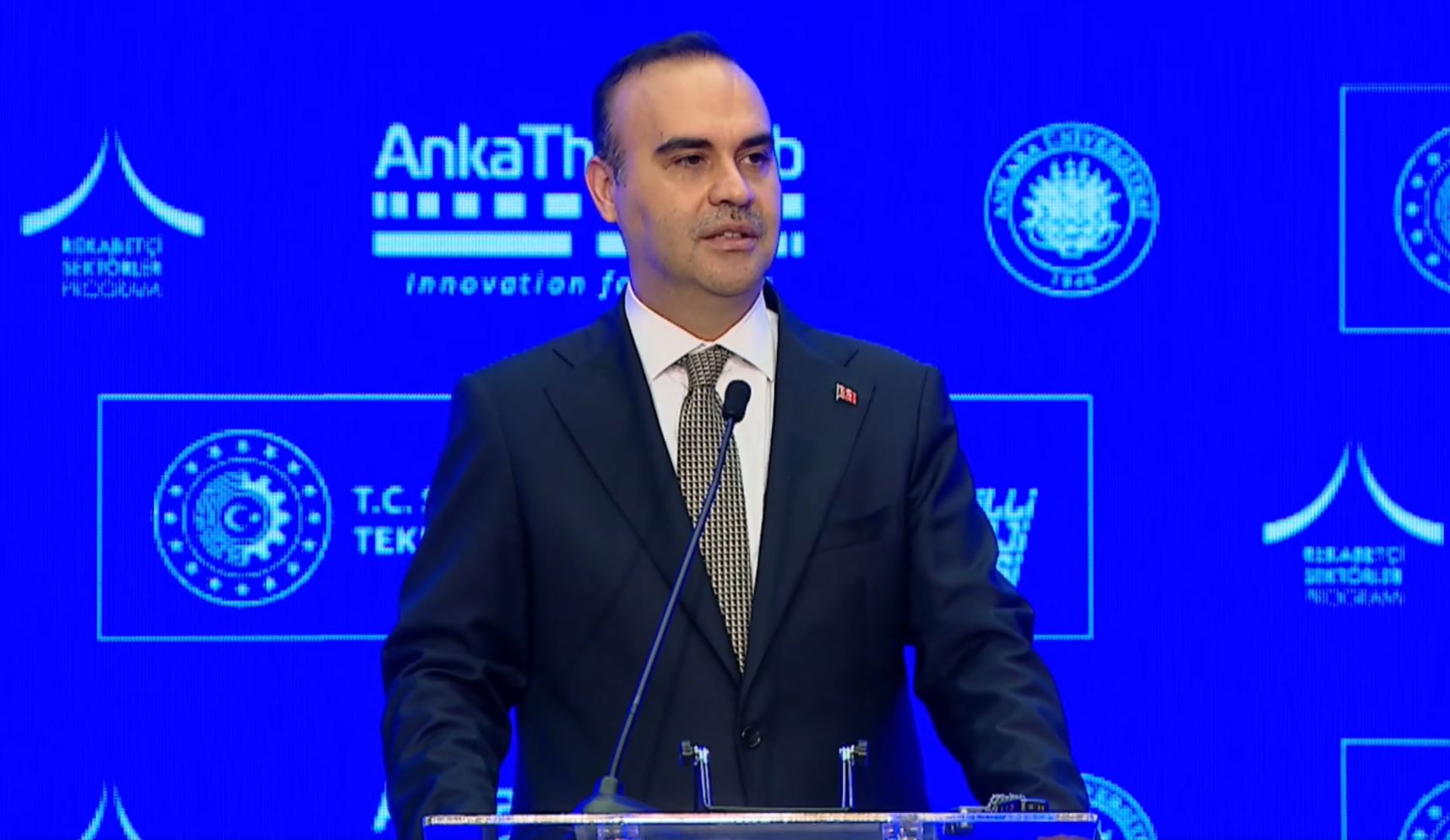 Sanayi ve Teknoloji Bakanı Mehmet