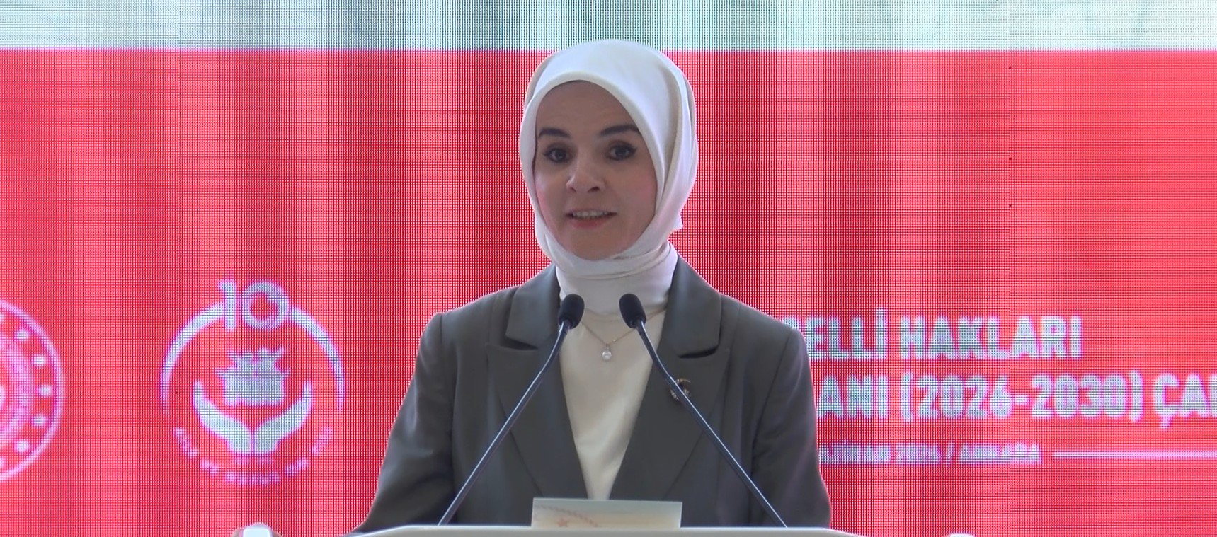 Aile ve Sosyal Hizmetler Bakanı