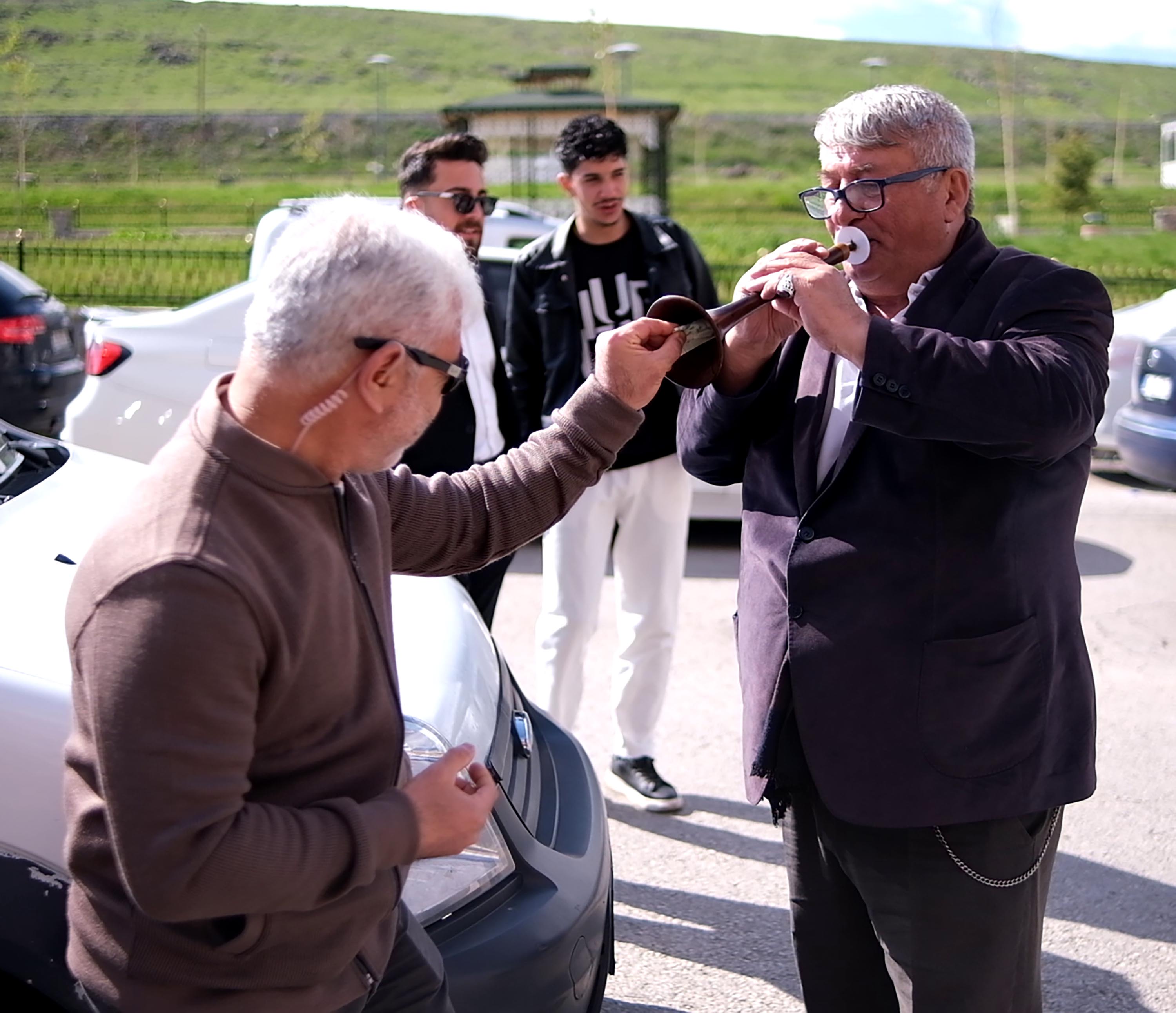 Erzurum'da 45 yıldır düğünlerde zurna