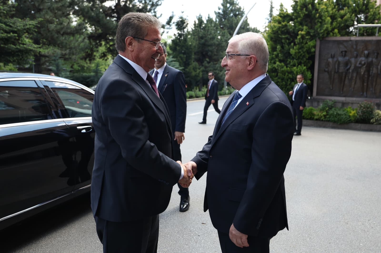 Milli Savunma Bakanı Yaşar Güler,