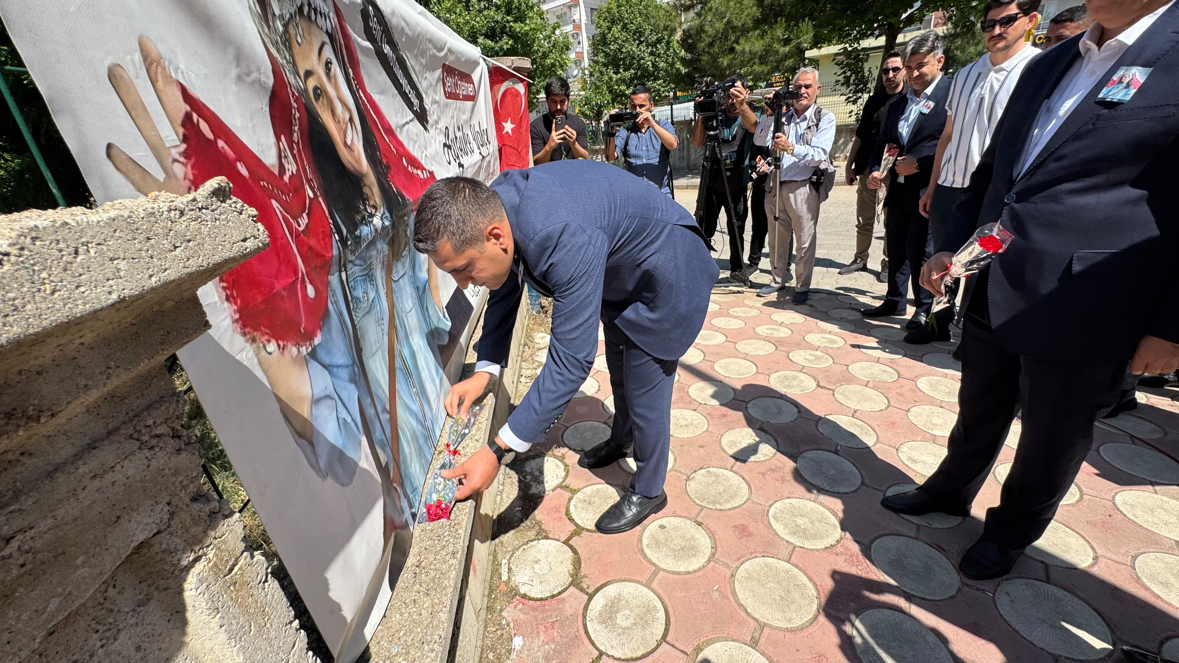 Batman'da şehit edilen öğretmen Şenay