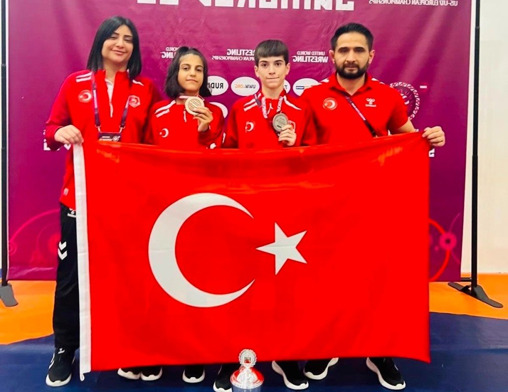 Bulgaristan'daki U15 Kadınlar Avrupa Güreş