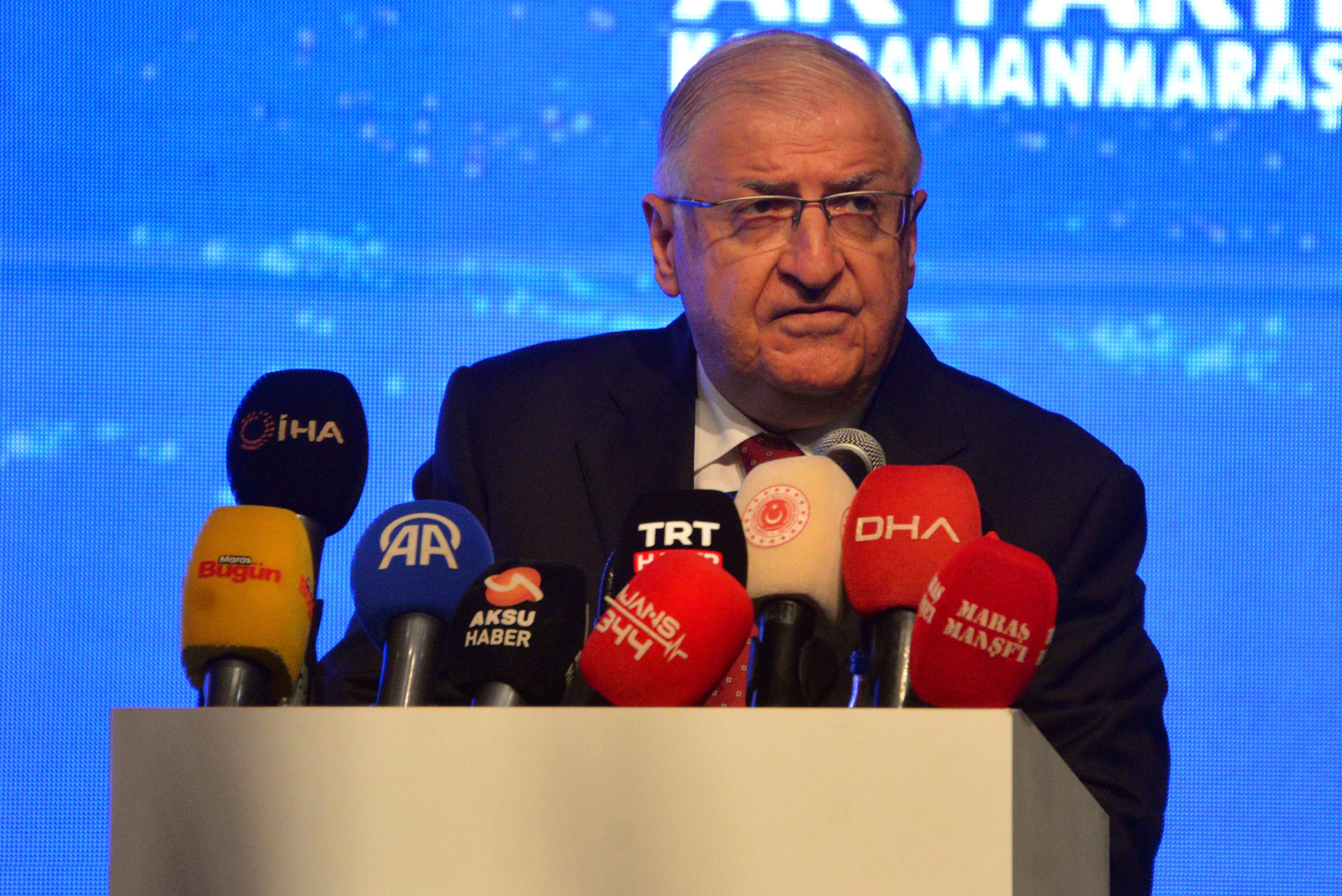 Milli Savunma Bakanı Yaşar Güler,