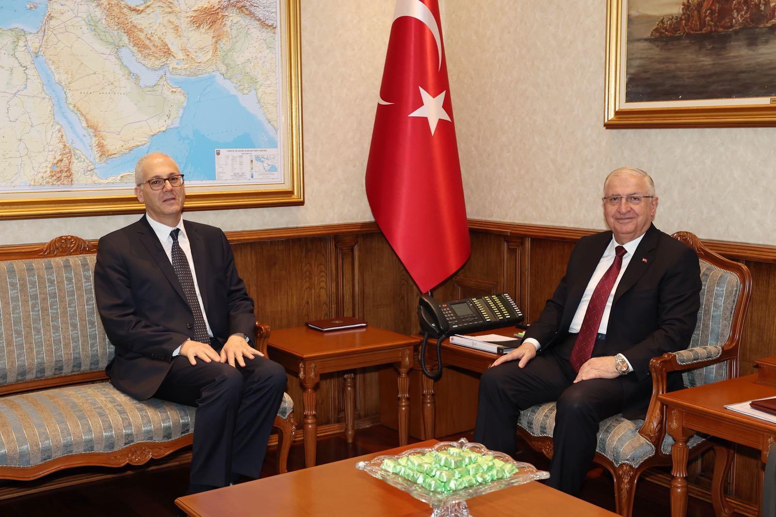 Milli Savunma Bakanı Yaşar Güler,