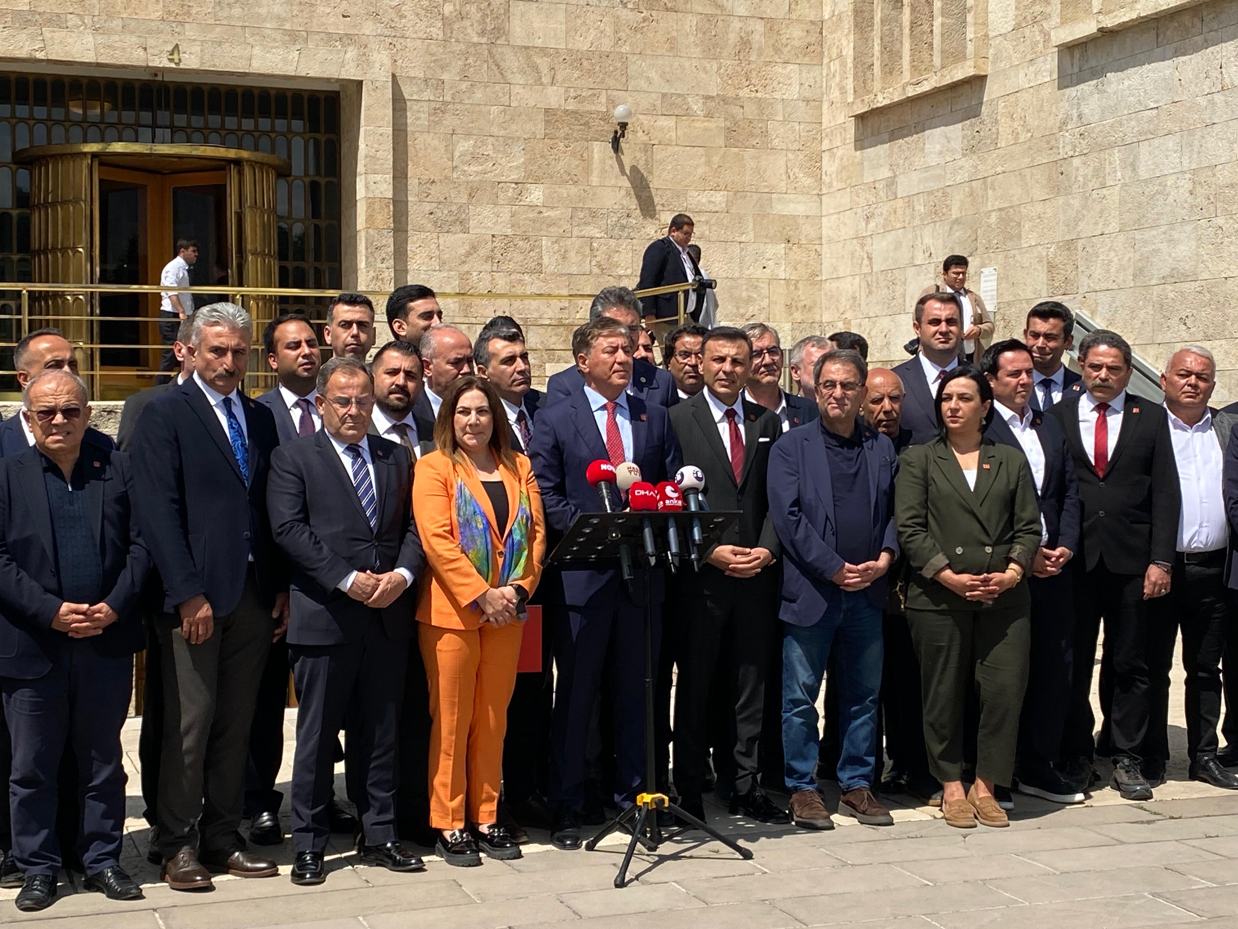 CHP'li 72 il başkanı, kurultay