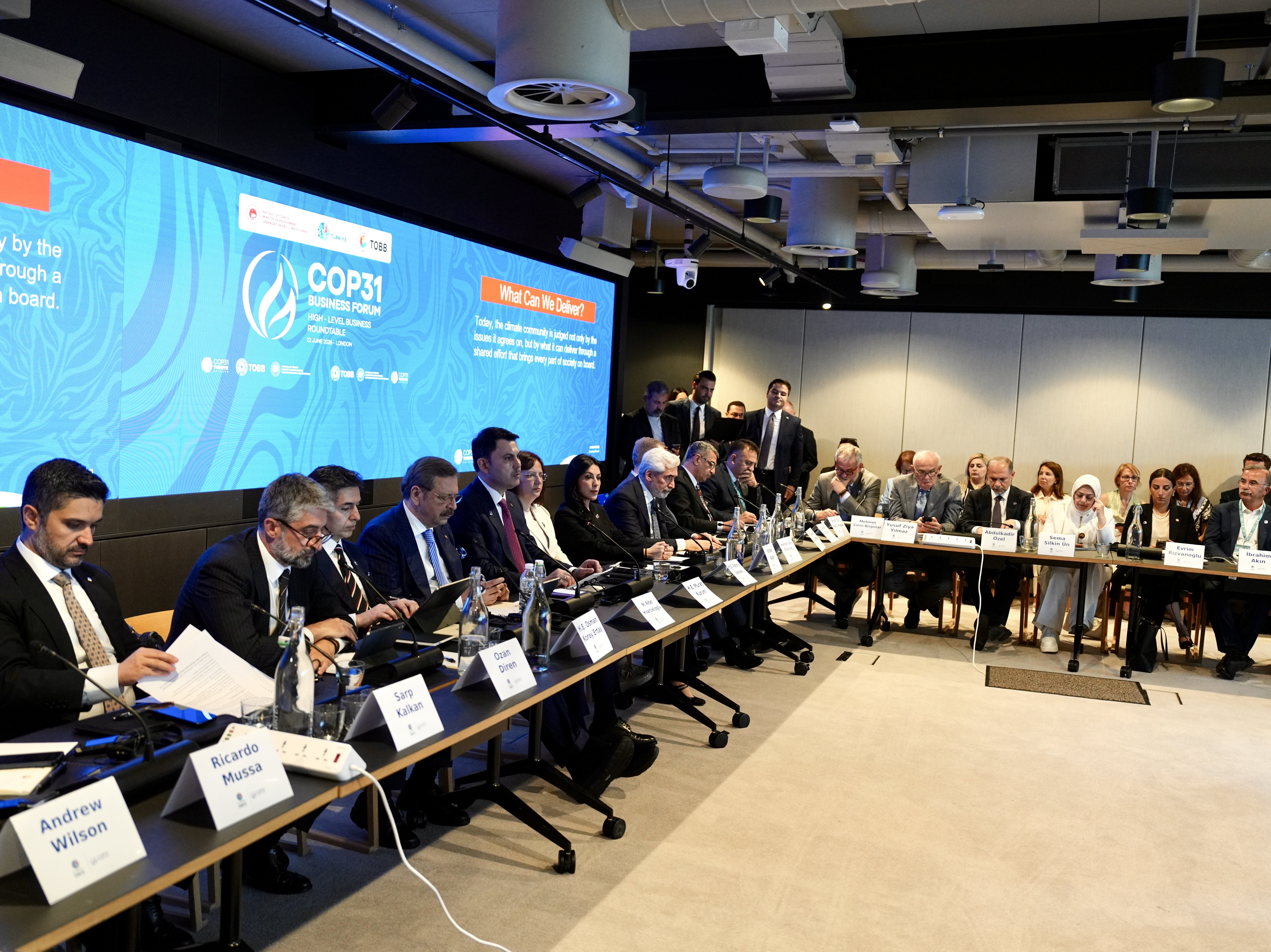 COP31 Başkanı Murat Kurum, Londra’da