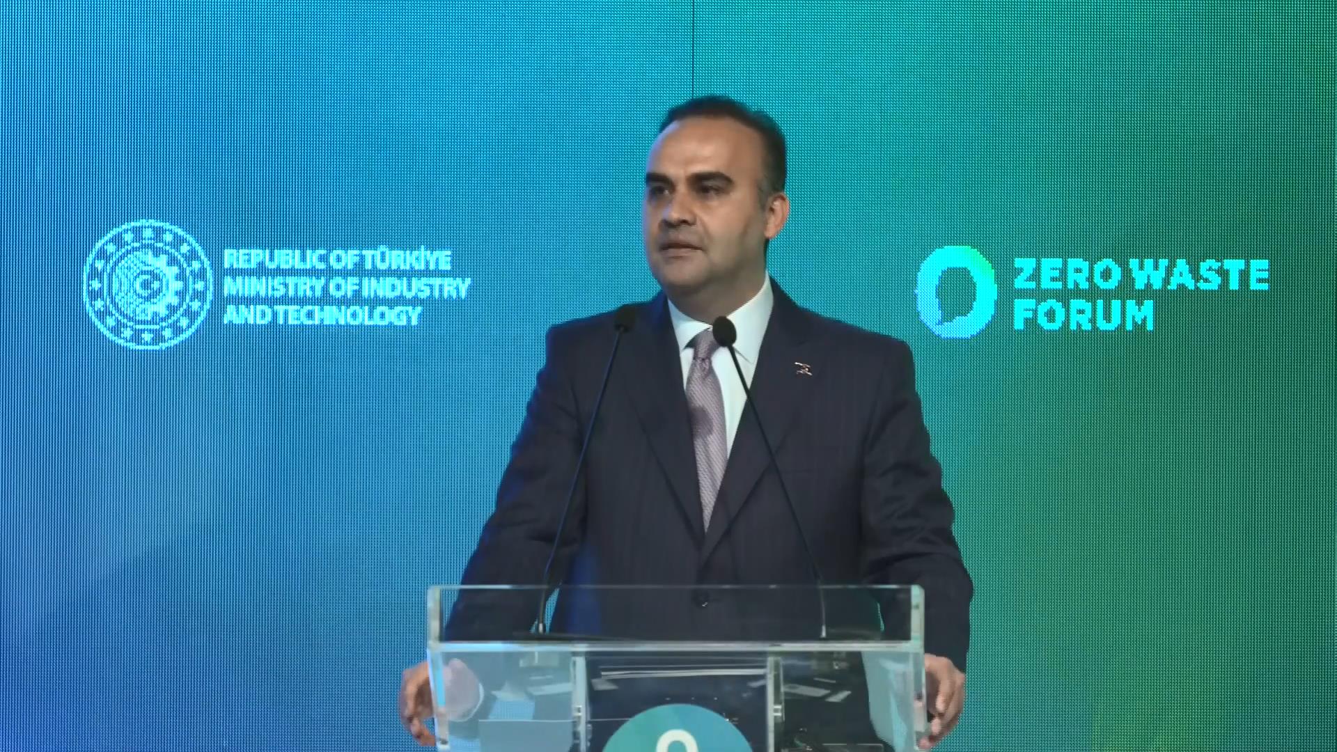 Sanayi ve Teknoloji Bakanı Mehmet