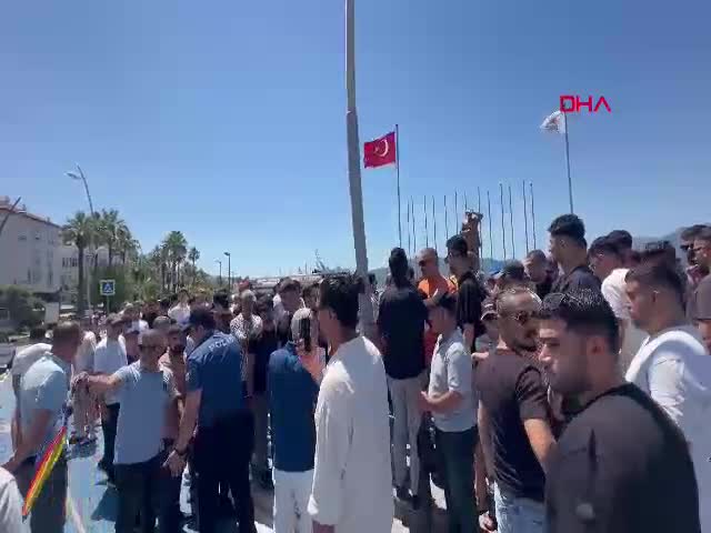 Marmaris Kapalı Çarşı esnafı,