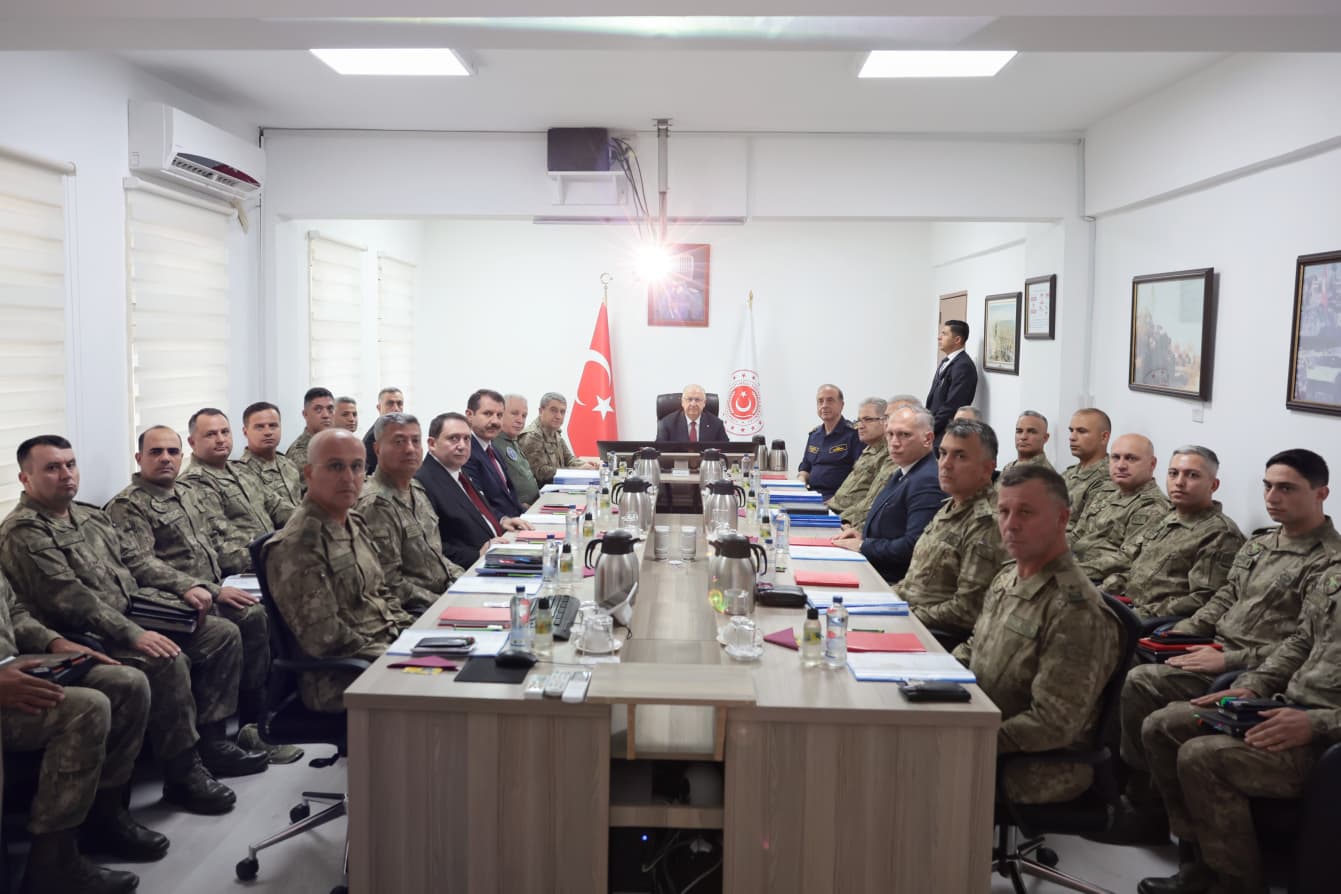 Milli Savunma Bakanı Yaşar Güler,