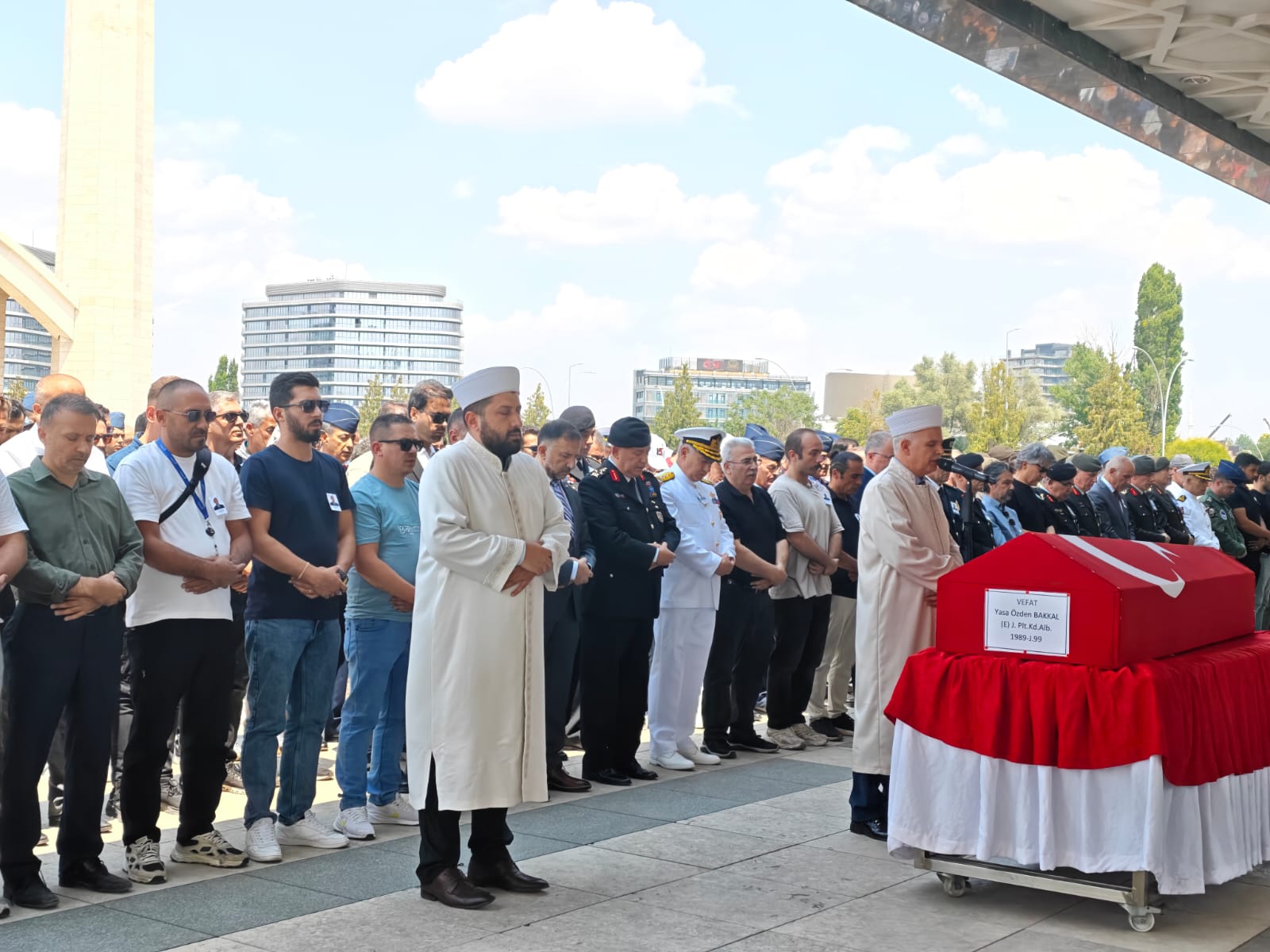 Ankara Sincan'da eğitim helikopterinin düşmesi