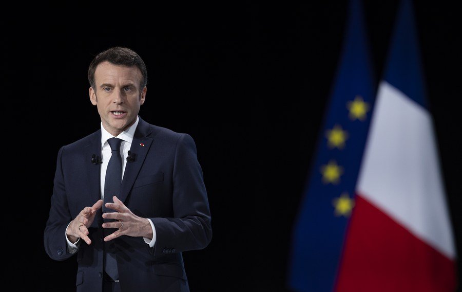 Fransa Cumhurbaşkanı Emmanuel Macron, Gironde'deki