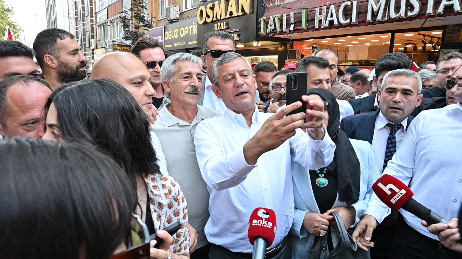 CHP Grup Başkanı Özgür Özel,