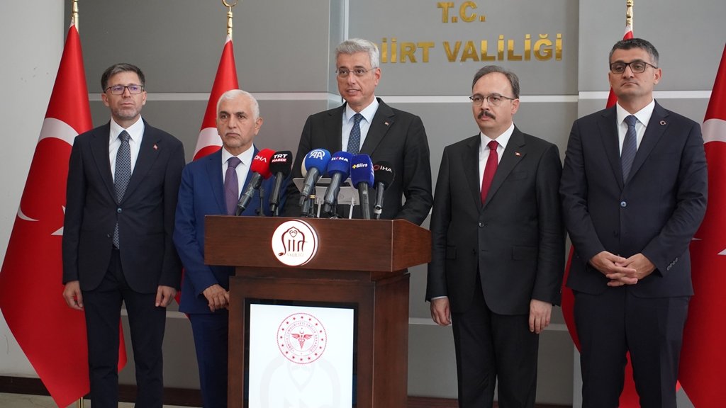 Sağlık Bakanı Kemal Memişoğlu, Siirt'te