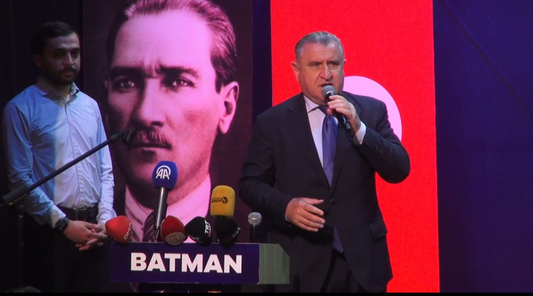 Gençlik ve Spor Bakanı Osman