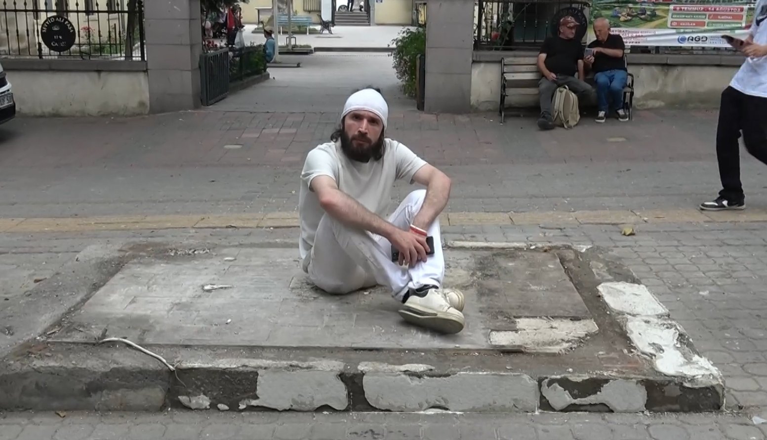 Kütahya'da belediyenin kaldırdığı büfeler için