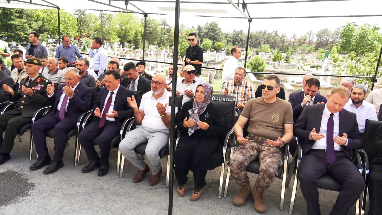 Kayseri Valisi Gökmen Çiçek ve