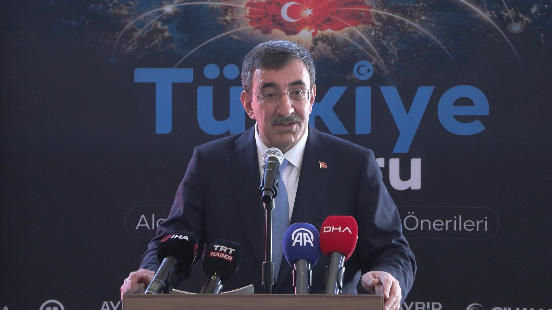 Cumhurbaşkanı Yardımcısı Cevdet Yılmaz, Türkiye