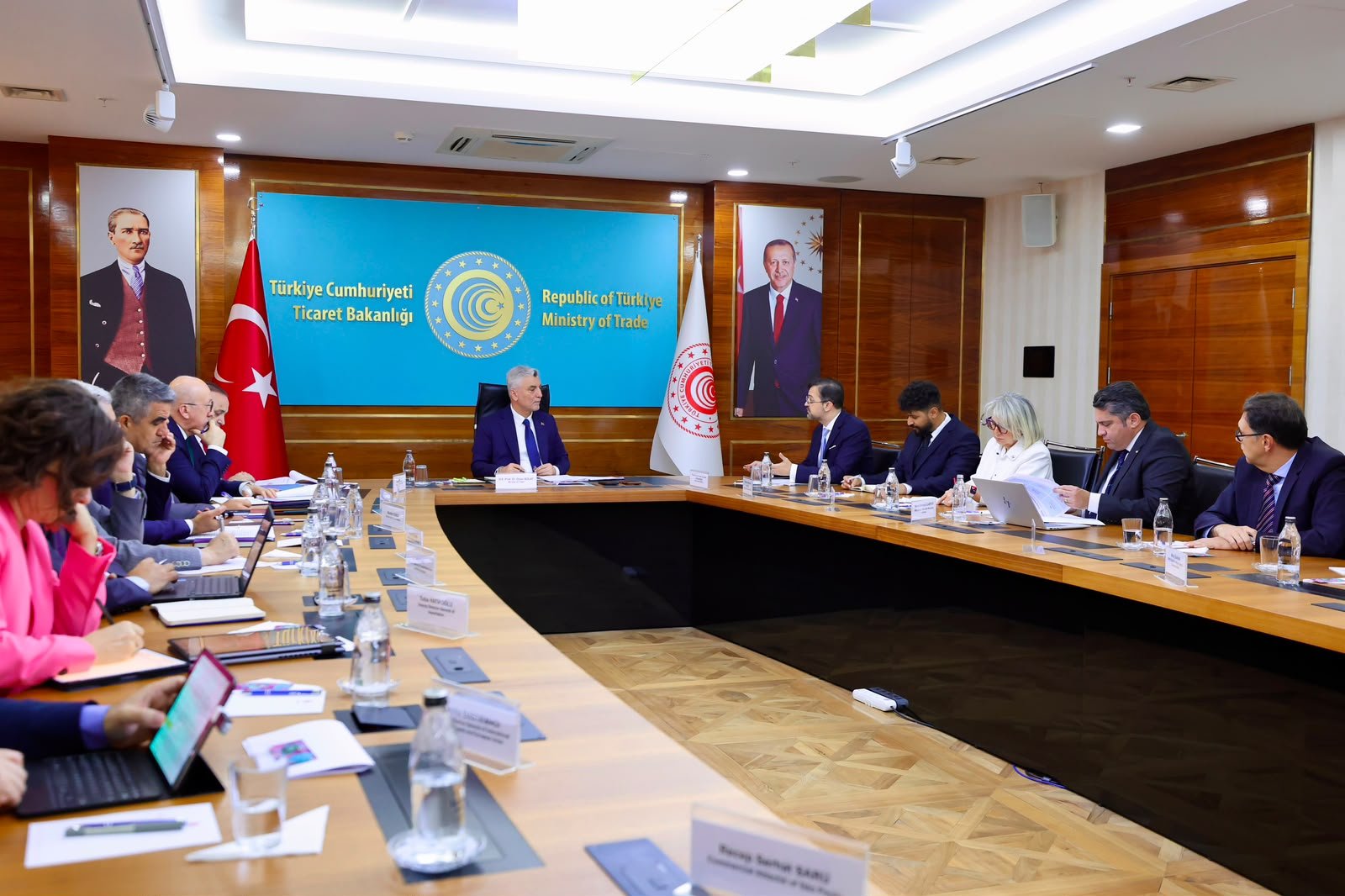 Ticaret Bakanı Ömer Bolat, Türkiye'deki