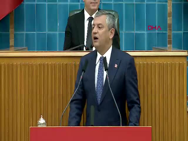 CHP'de kriz derinleşiyor. Özgür