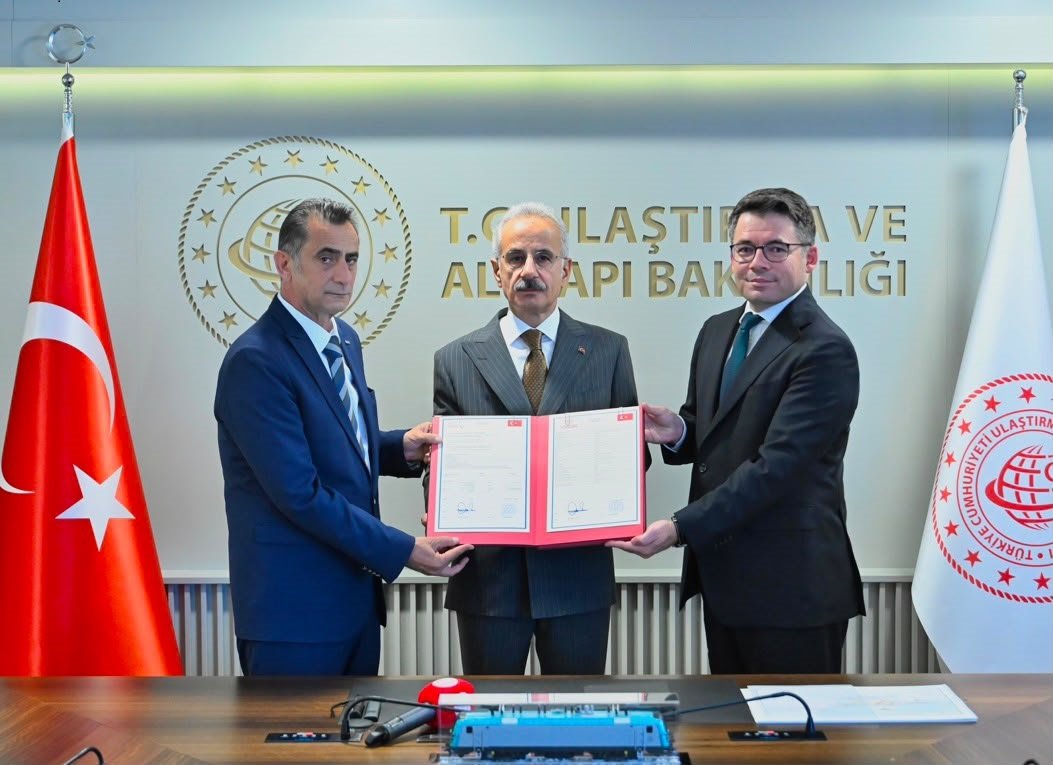 Ulaştırma ve Altyapı Bakanı