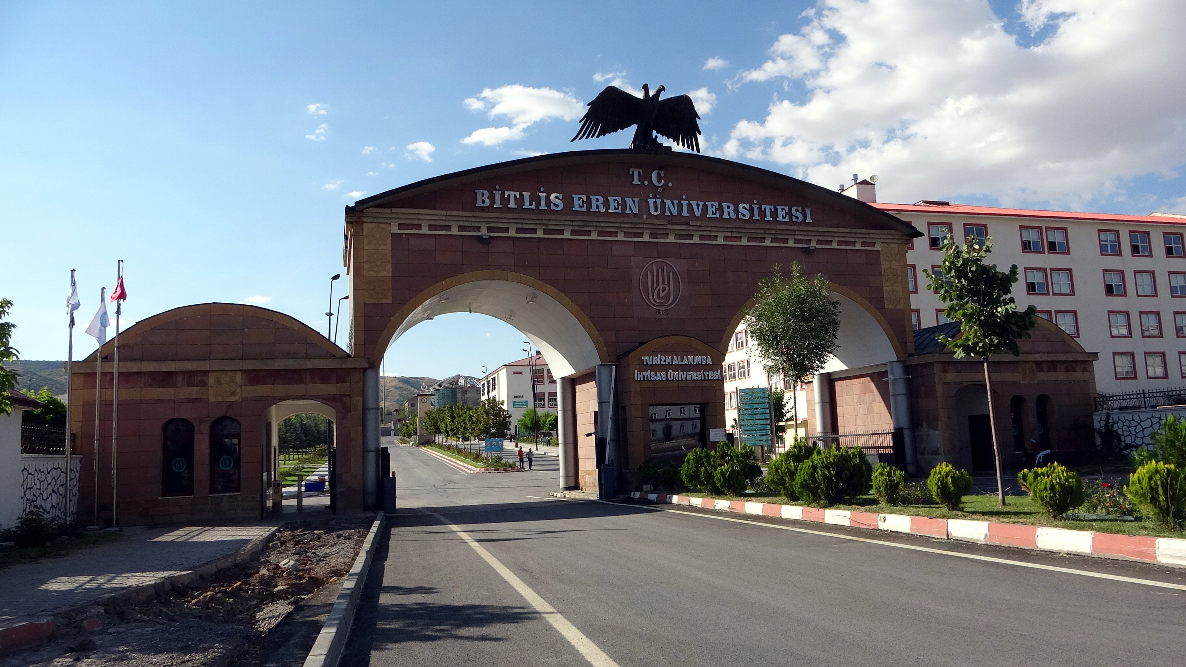 Bitlis Eren Üniversitesi Tıp Fakültesi,