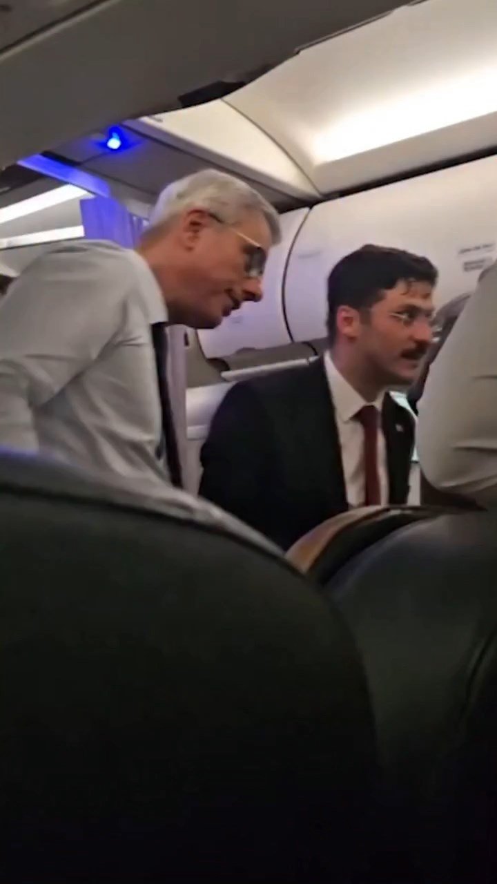 Sağlık Bakanı Kemal Memişoğlu, THY