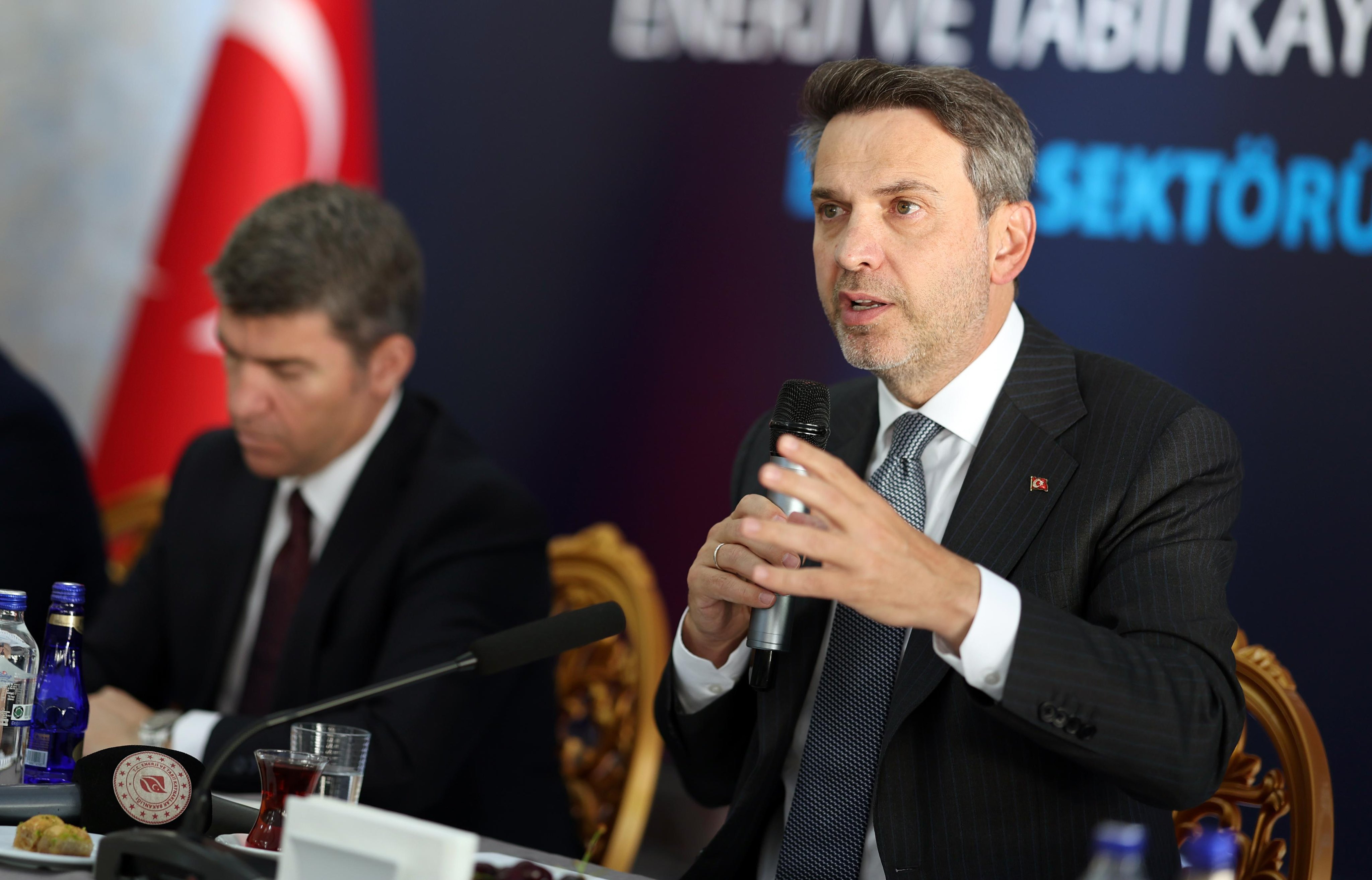 Bakan Bayraktar: 2027’nin ilk çeyreğinde ‘Offshore YEKA İhalesi’ni gerçekleştireceğiz