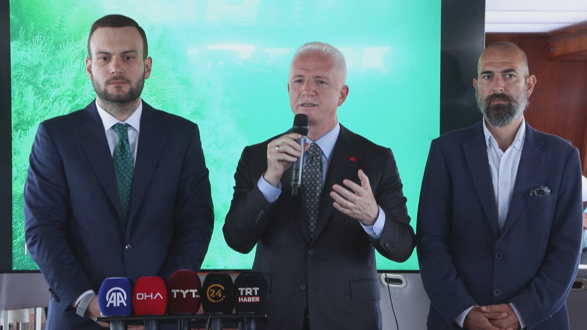 İstanbul Valisi Davut Gül,