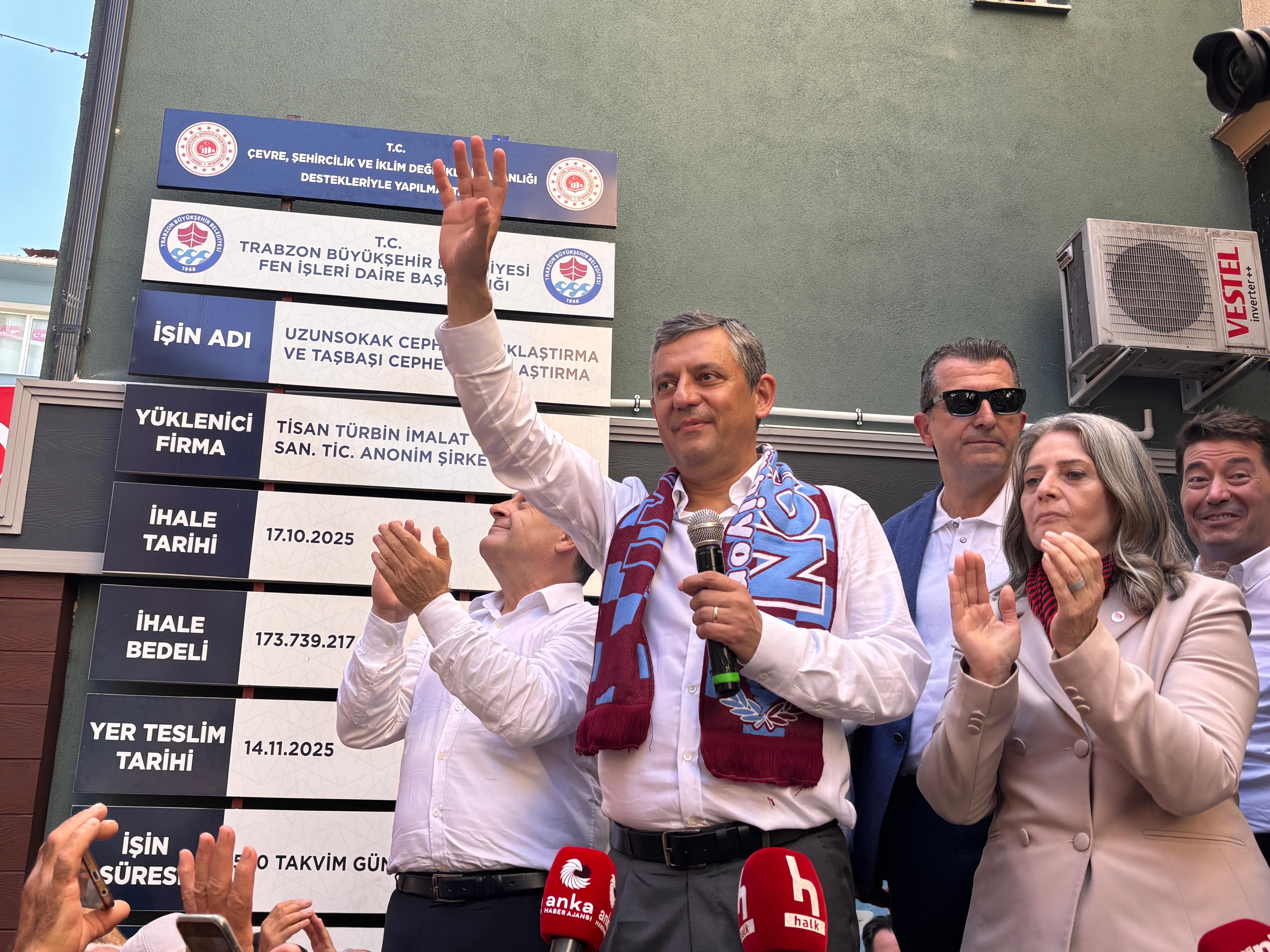 Yeni Parti Genel Başkanı Özgür