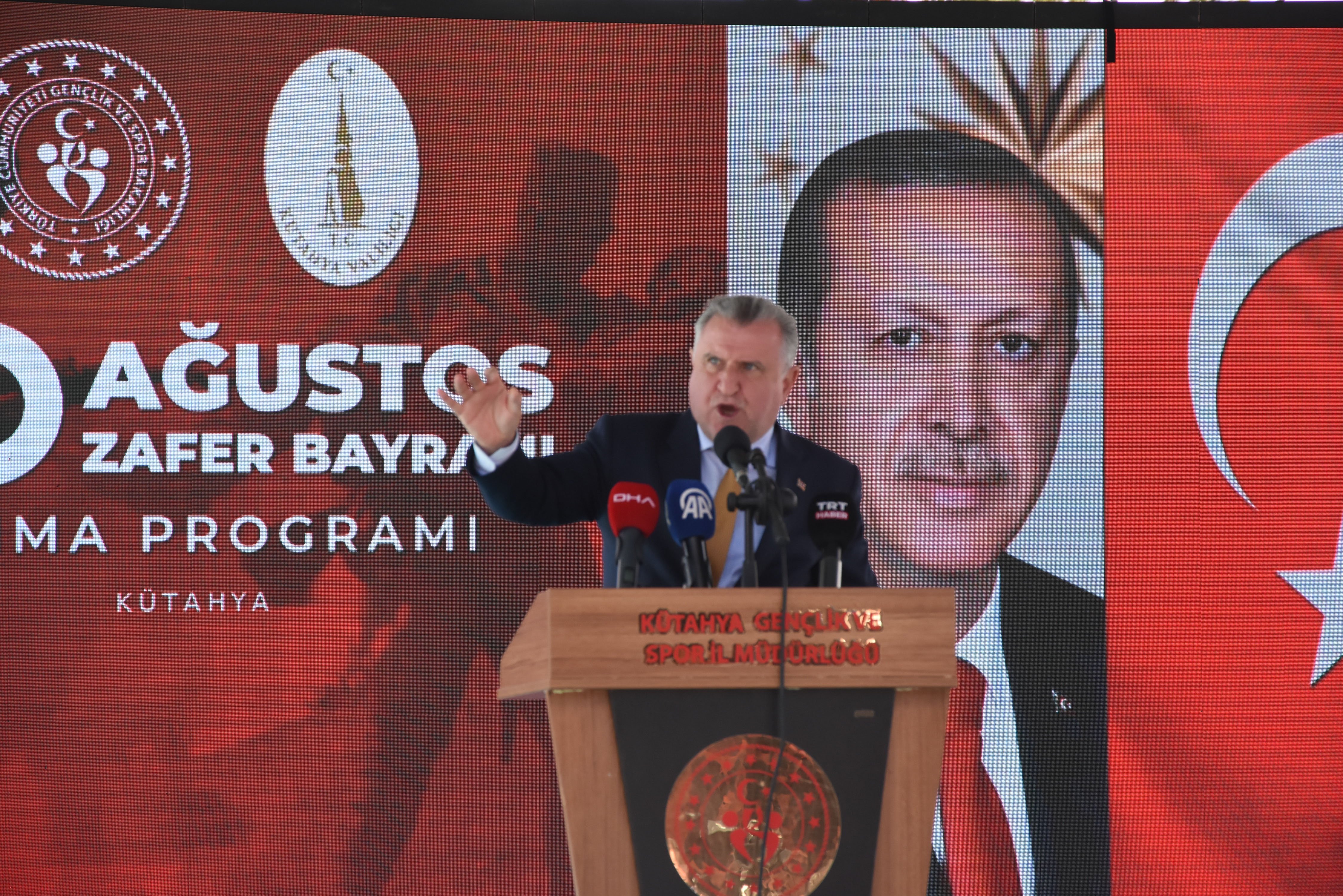 Gençlik ve Spor Bakanı Osman