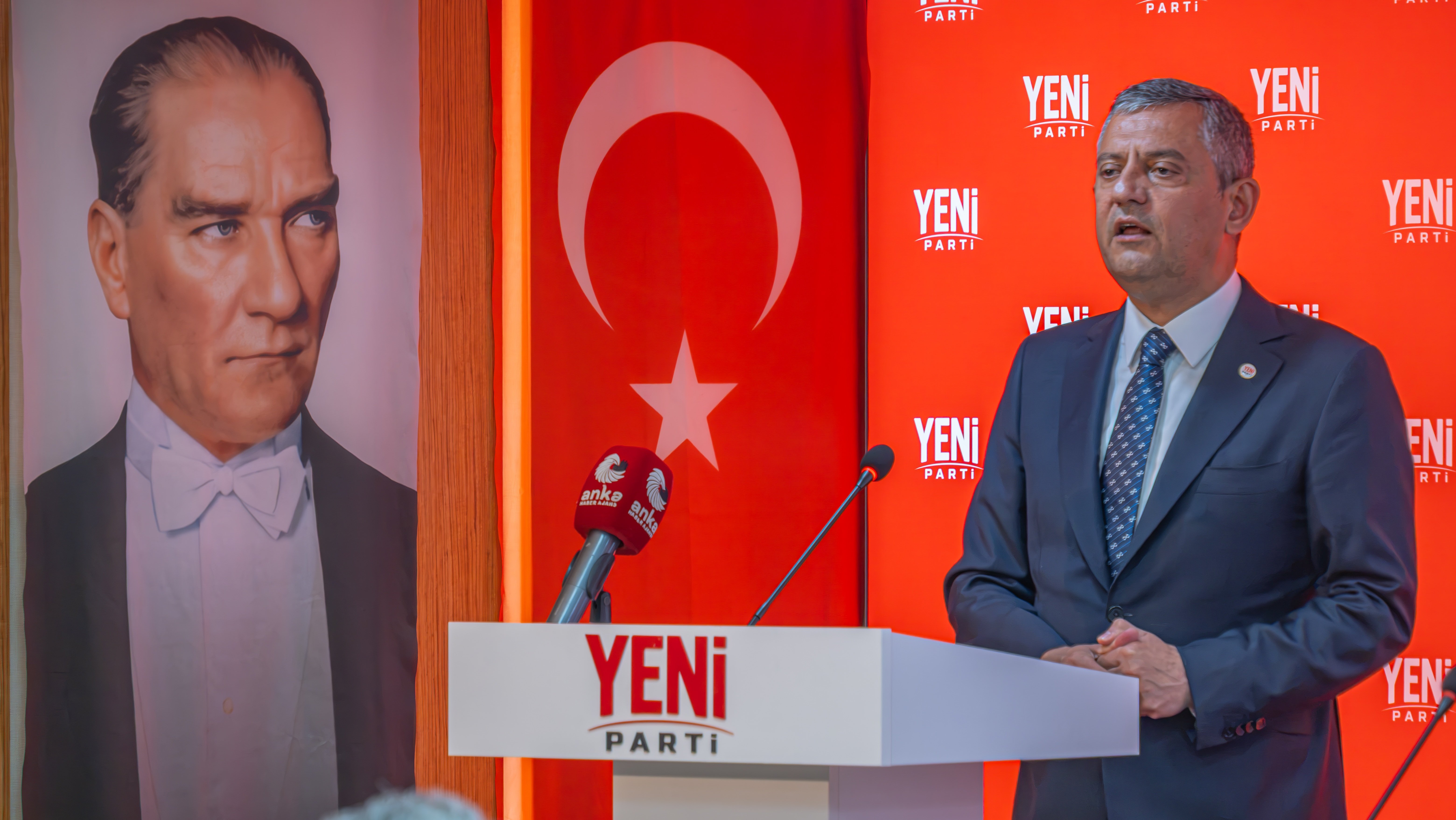 Yeni Parti Genel Başkanı Özgür