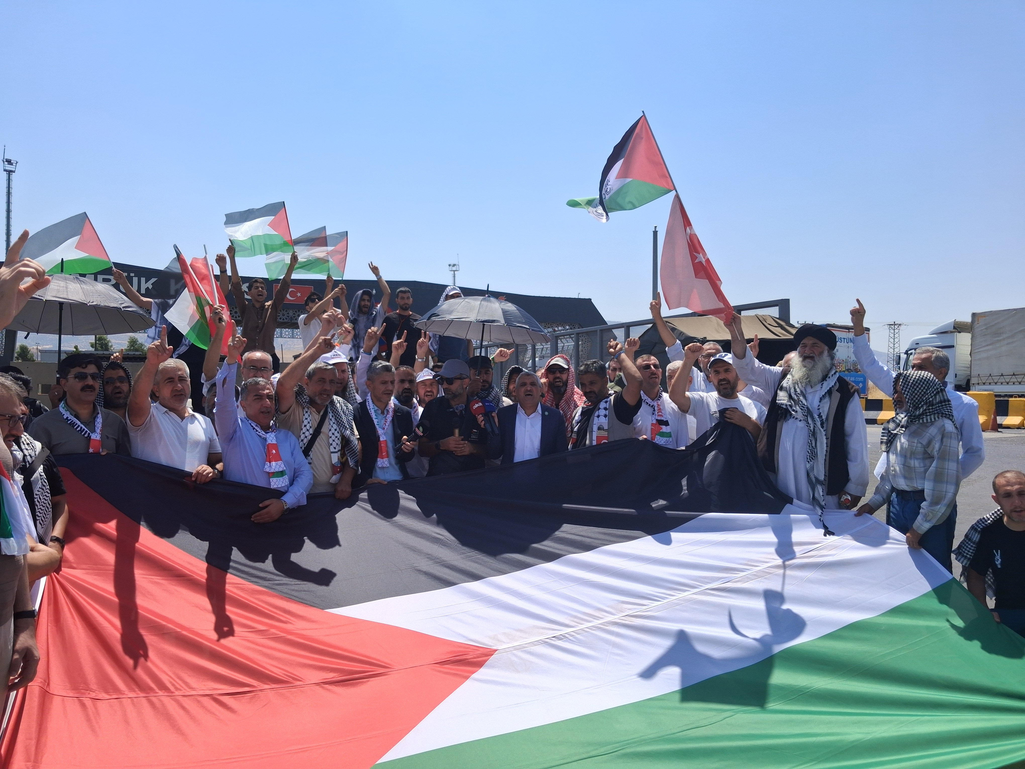 6 gün Irak sınırında bekletilen