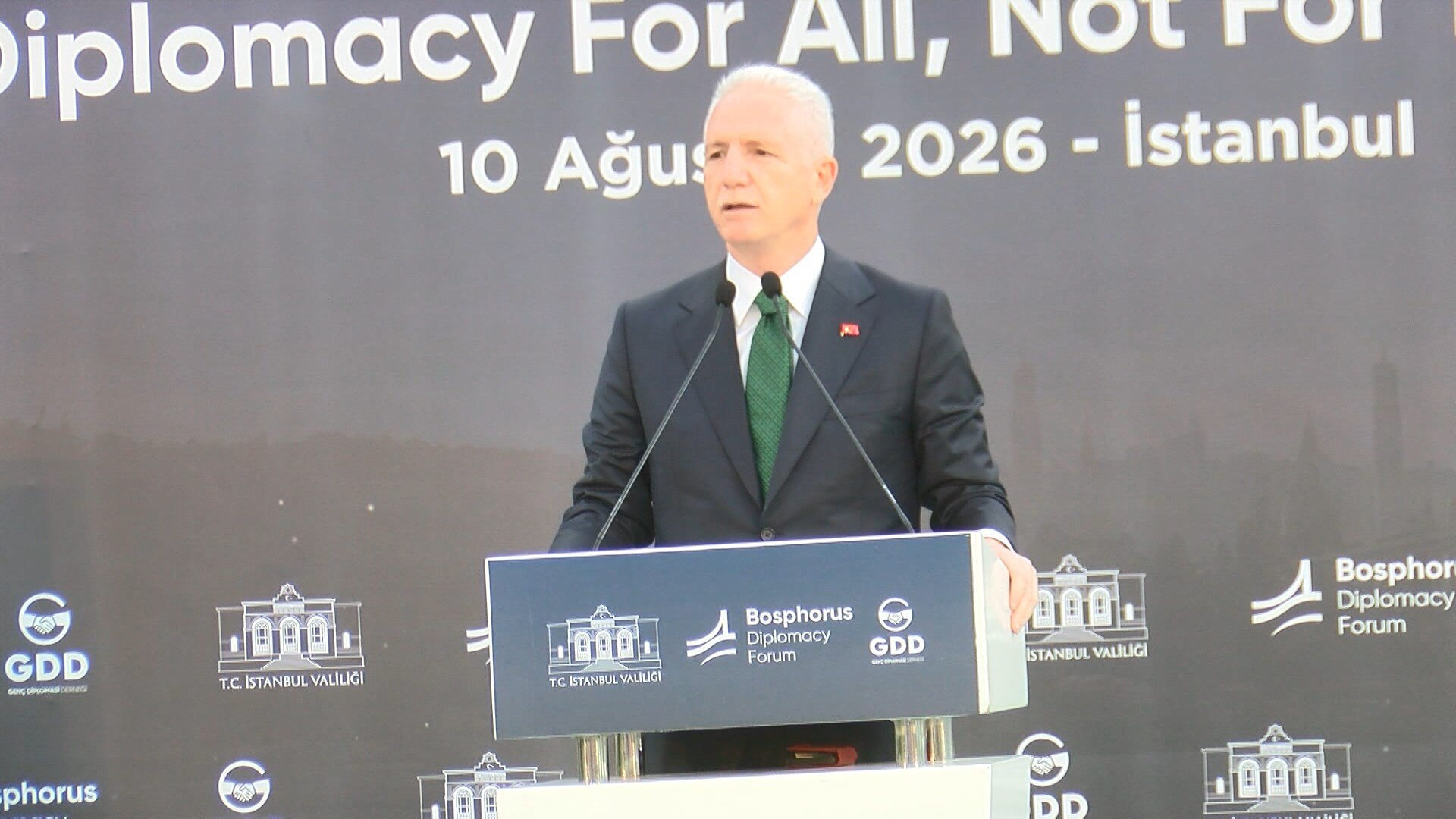 İstanbul Valisi Davut Gül,
