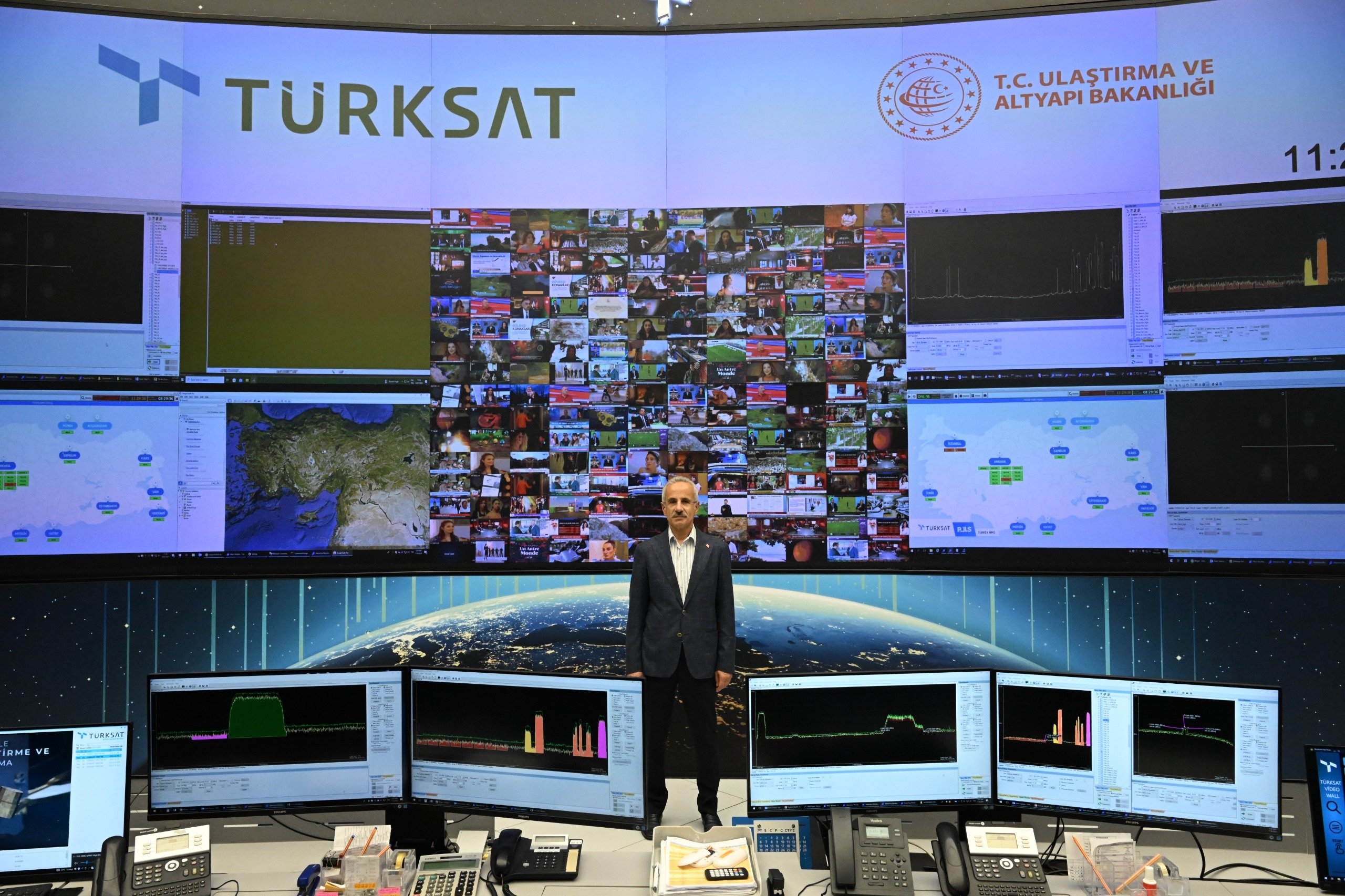 Ulaştırma ve Altyapı Bakanı Abdulkadir