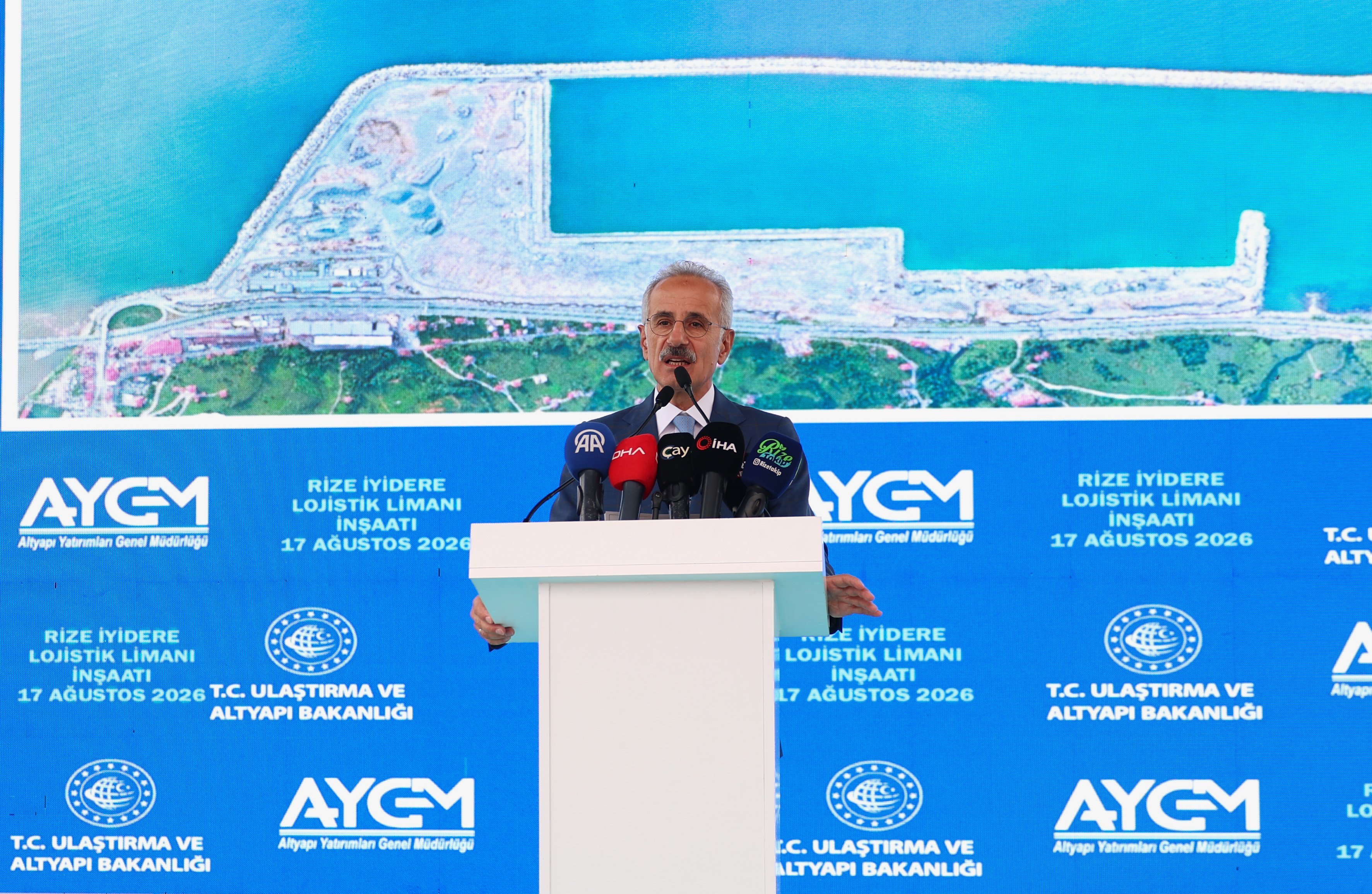 Ulaştırma ve Altyapı Bakanı