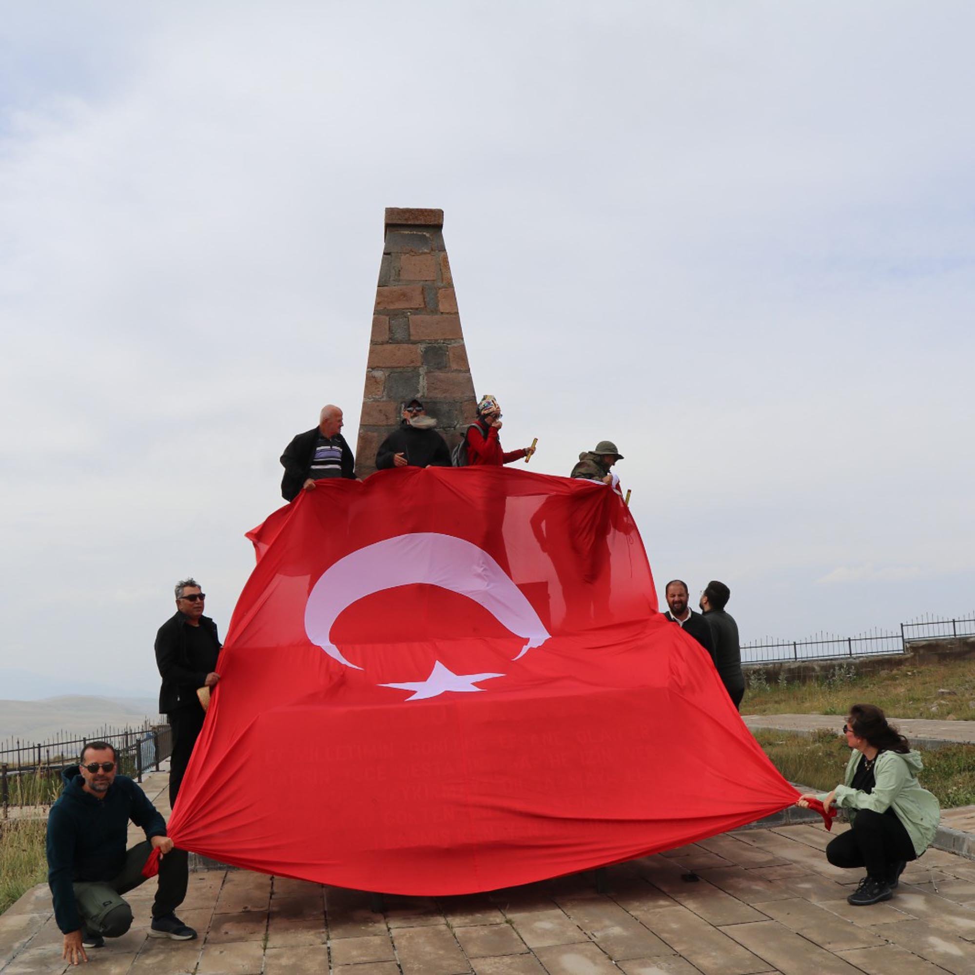 Oltu Yürüyüş Grubu, 30 Ağustos