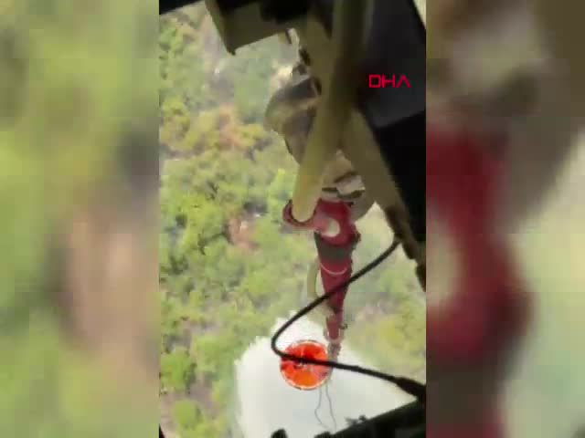 Elazığ Karakoçan'da çıkan orman