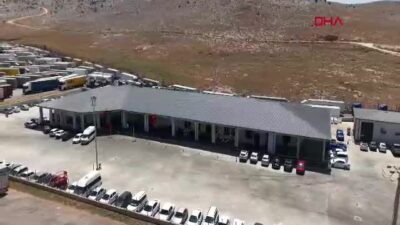 Hatay'da Cilvegözü Gümrük Kapısı'nda bin