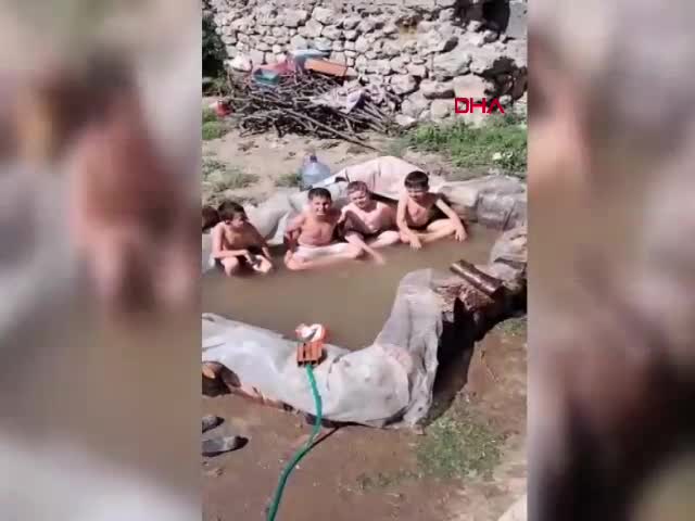 Amasya’nın Ziyaret beldesinde sıcaktan