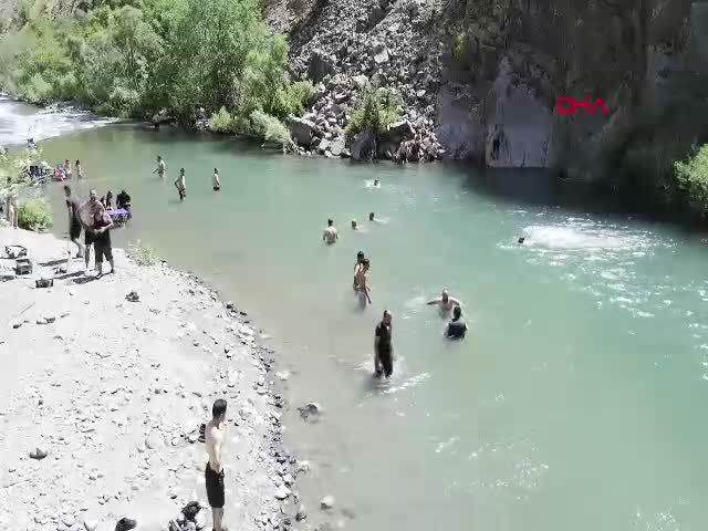 Hakkari'nin terörle anılan Şine