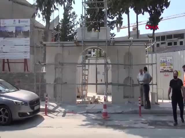İskenderun'da depremde hasar gören