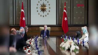 Cumhurbaşkanı Erdoğan, şehit ailelerini Cumhurbaşkanlığı